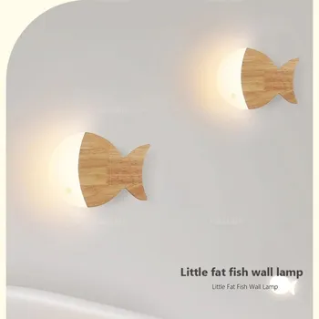 Современный креативный настенный светильник Простое бревно Маленькая Рыбка Прикроватный настенный светильник Гостиная Спальня Детская комната Лестница Освещение дорожки